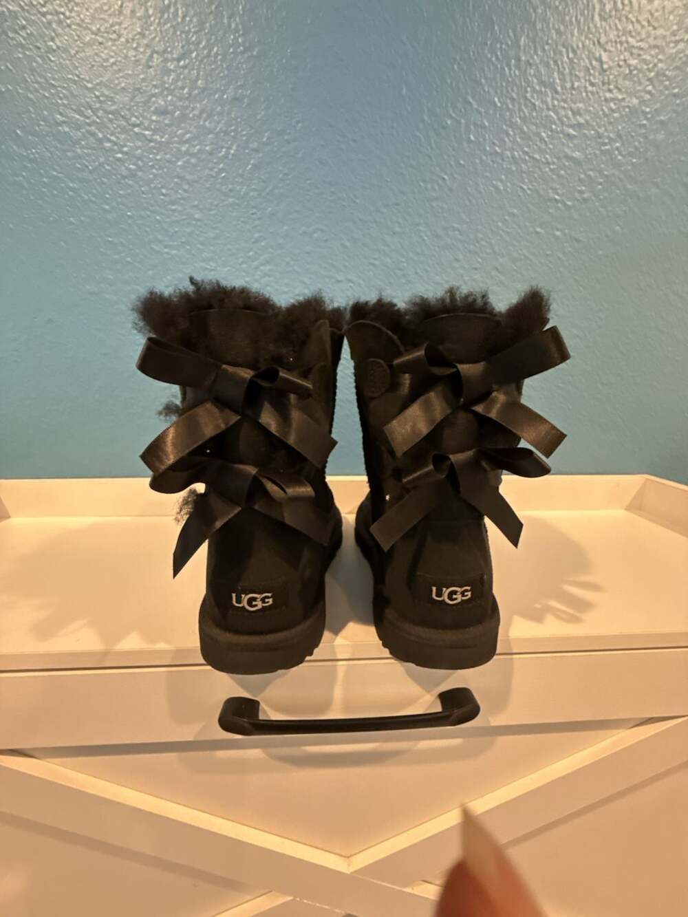 UGG Bailey Bow II Black Suede Sheepskin Classic Boots Size 3 - Picture 2 of 4